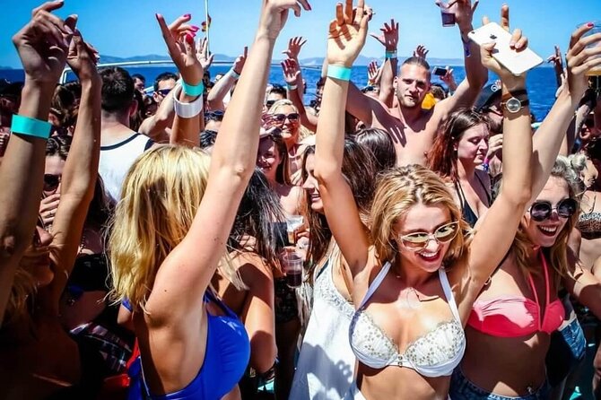 3 Hours Boat Party with 2 Live DJs in Mallorca - Who This Mallorca Boat Party Fits Best (and Who Should Skip It)