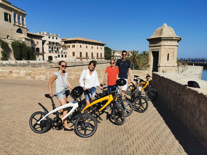 3 Hours Historic E-Bike Tour in Palma de Mallorca - Cycling up to Bellver Castle: the sea path and the big payoff