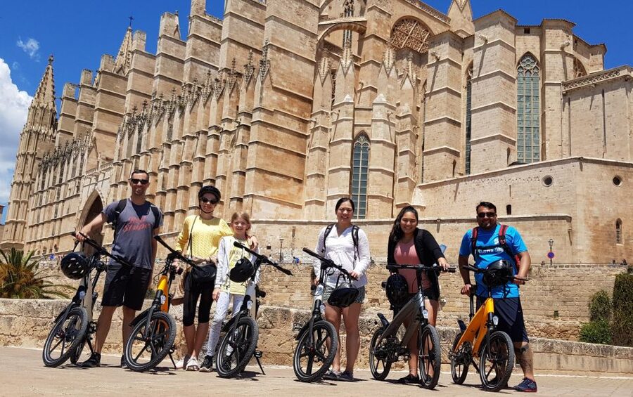 3 Hours Historic E-Bike Tour in Palma de Mallorca - Pace, comfort, and who should book (and who should skip)