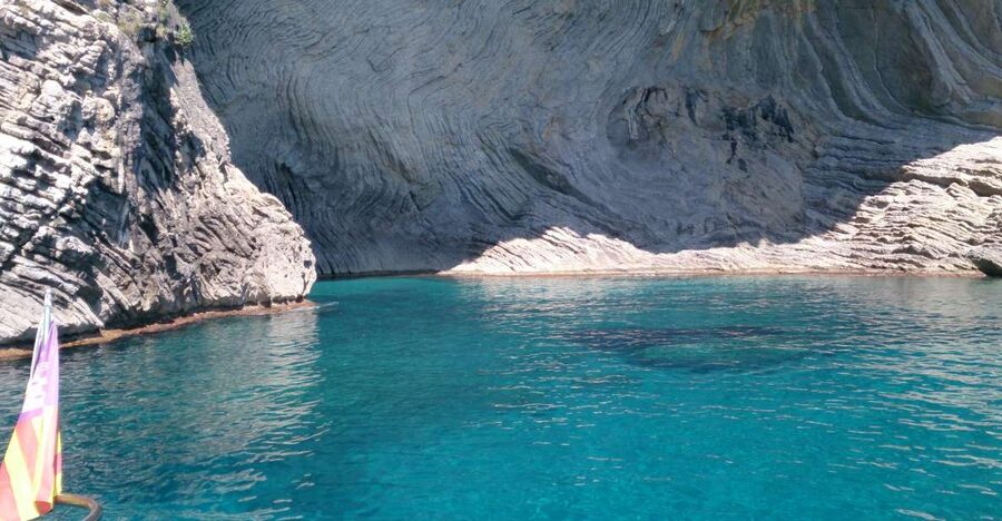 3hr Sunset Trip Drinks, Tapas SUP, Snorkel - SUP and snorkeling: when the trip stops being passive