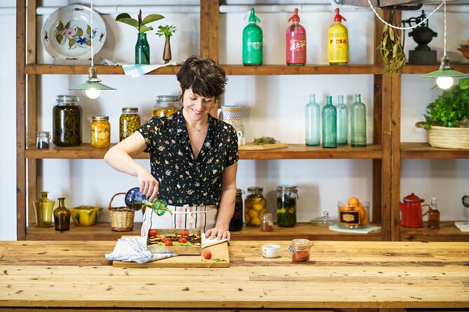 4-Hour Market Visit and Traditional Cooking Workshop in Palma - Mercado del Olivar: Where your cooking day starts in Palma