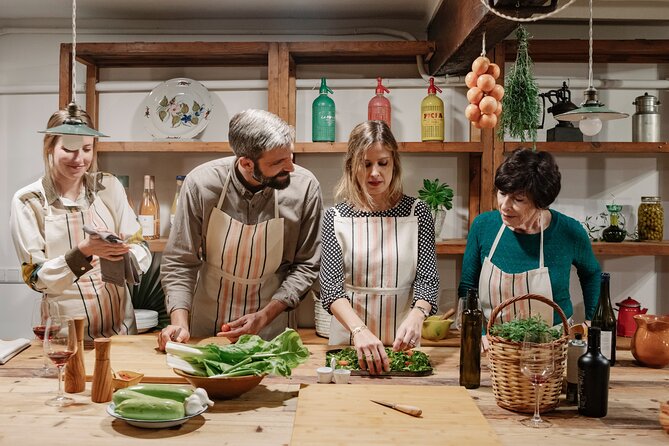 4-Hour Market Visit and Traditional Cooking Workshop in Palma - The guide experience: Deborah’s Culinary Island and the human pace