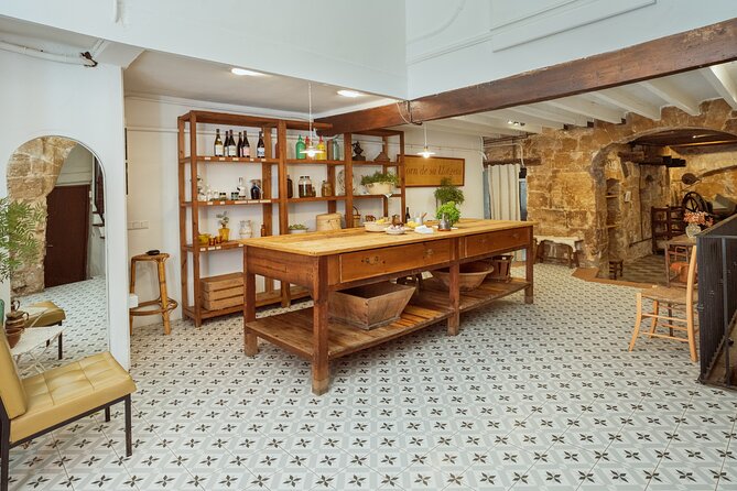 4-Hour Market Visit and Traditional Cooking Workshop in Palma - The workshop kitchen: From market finds to a full Mallorcan menu
