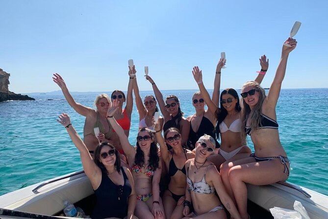 4 Hour Private Yacht Tour Mallorca - Paddleboards and sea toys: when the “included” part matters most