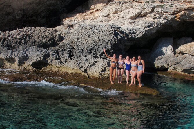 6-Hour Private Tour through the Most Beautiful Coves of Mallorca - Food, drinks, and the welcome cellar that keeps the day easy