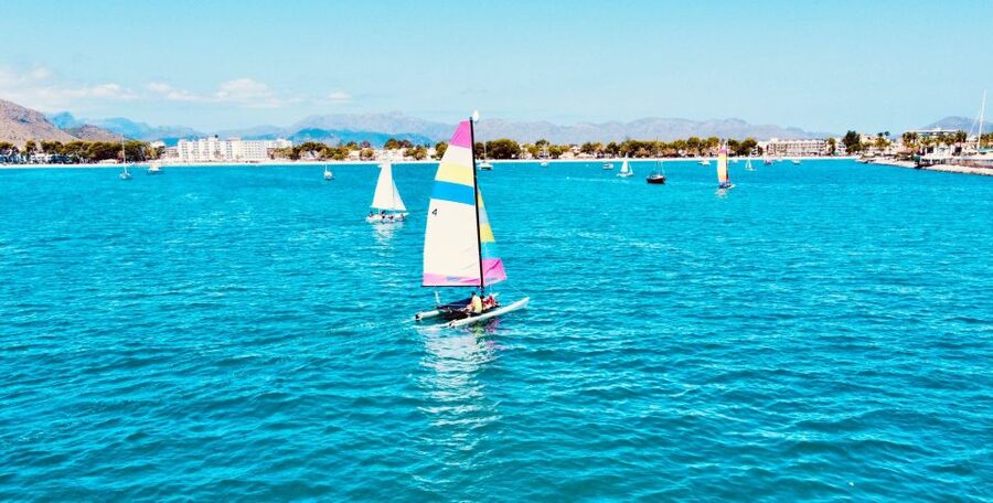 Alcudia: 1-Hour Catamaran Experience with Monitor for 2 - Alcúdia Bay: A Place That Makes Speed Feel Natural