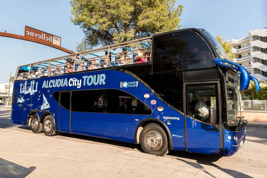 Alcudia: ALCUDIA City TOUR Open Top Bus, open-top bus tour - Hotel pickup and timing: how to plan your 90–100 minutes