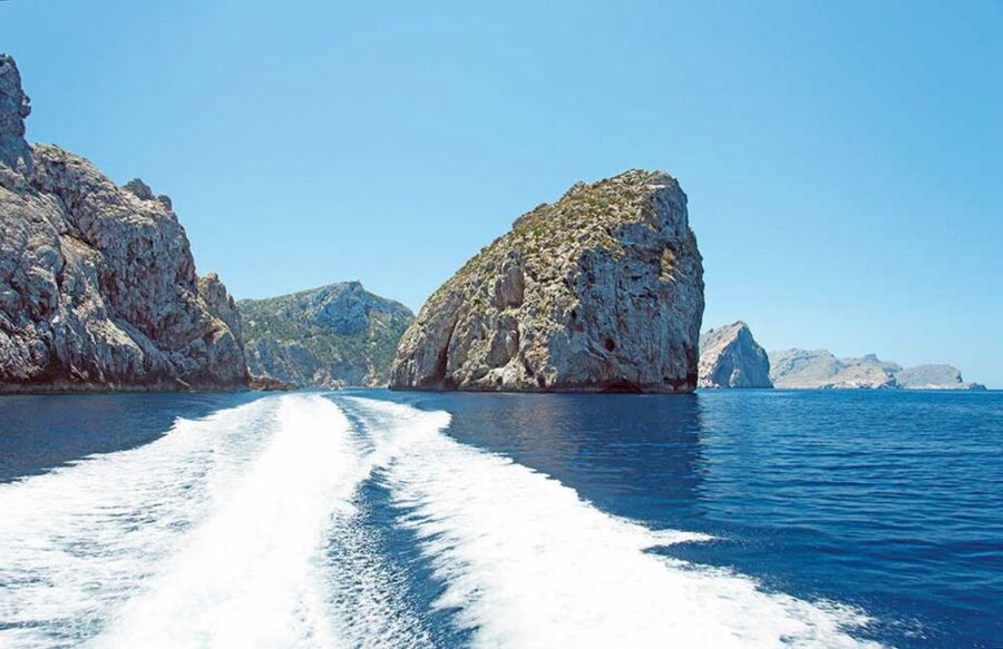 Alcudia: Boat Trip to Cap de Formentor and Formentor - Cap de Formentor: what you’ll actually get at the lighthouse area