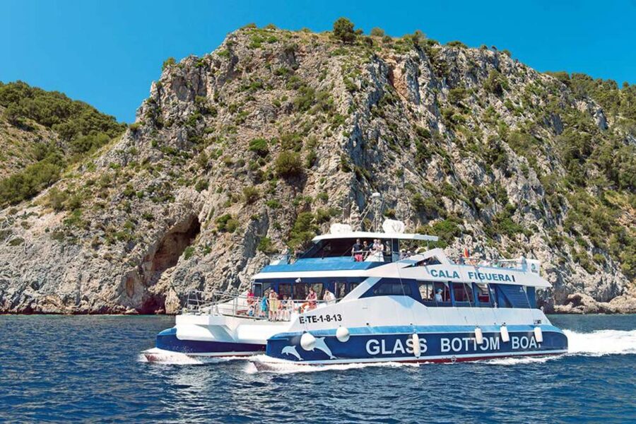 Alcudia: Boat Trip to Coll Baix - Picking Your Seat: Views, Comfort, and Seasickness Tips