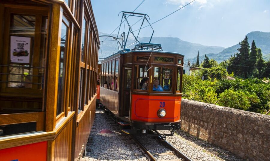 Alcudia/Marratxi: Valldemossa & Soller Tour by Tram & Bus - Who Should Book This Sóller and Valldemossa Day Trip