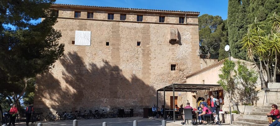 Alcudia: Quad Sightseeing Tour with Viewpoints - Back through Es Barcares and the Alcúdia Old Town wall