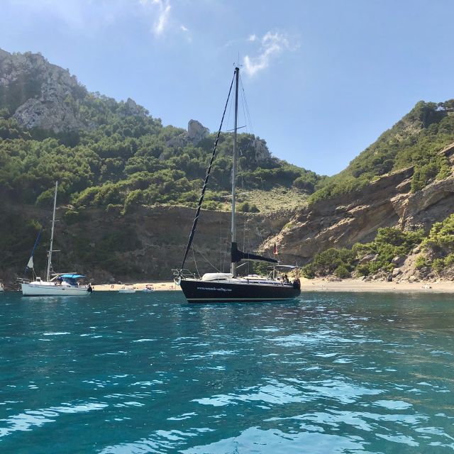 Alcudia: Romantic Sailing Trip with Diner for 2 - What to bring, and the common-sense safety stuff