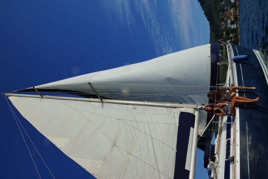 Alcudia: Sailing Yacht Excursion with Wine & Tapas - Snorkeling, SUP, and swim stops: doing water without the chaos