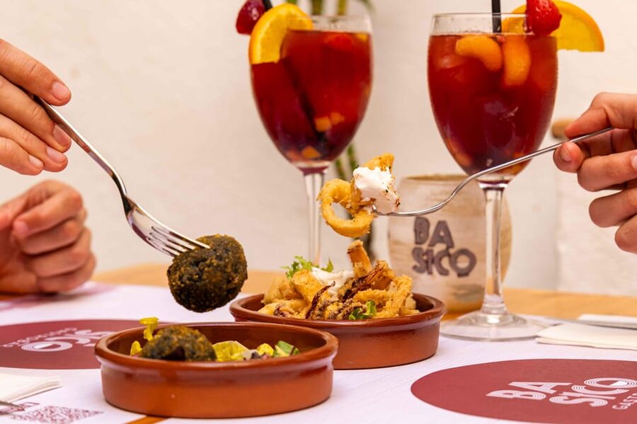 Alcudia: Self-Guided Gourmet Tapas and Wine Tour - Starting at Básico Gastro Bar: QR Codes, Timing, and WhatsApp Help