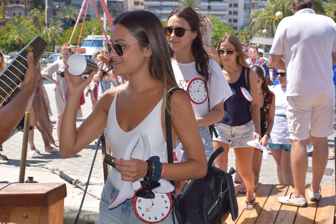 Barca Samba: The best boat experience in Mallorca - Lunch and drinks: what you get for the price