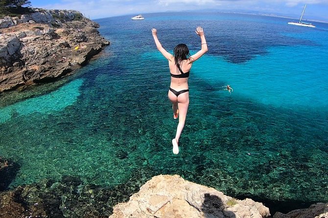 Beach Tours Mallorca. The Happy Vans. - What’s included (snorkeling gear, water shoes, coolbox) and what you should bring