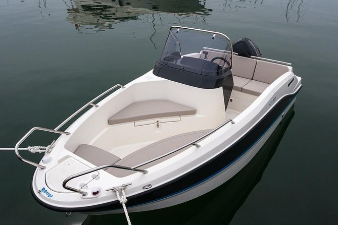 Boat rental without license - B450 'Theia' (4p) - Can Pastilla - Boat rental without a license: what Theia B450 gives you