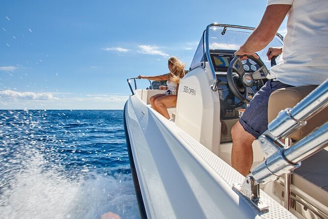 Boat rental without license - B520 'Neptuno' (5p) - Can Pastilla - From CMSAP to coastal swim spots: what to expect at each moment