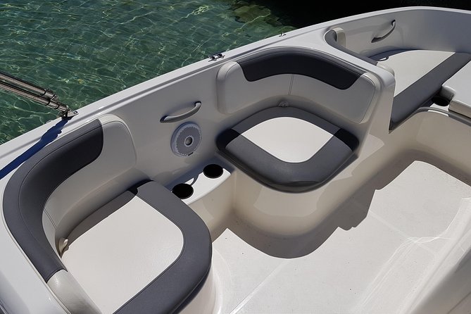 Boat rental without license - B540 'Gaia' (5p) - Can Pastilla - Insurance and deposits: the cost reality check you should take seriously