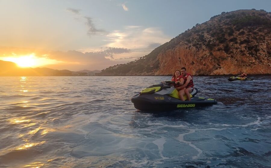 Cala Millor: Jetski Tour of Sea Lion Cave or Caves of Artà - Safety and control: what the guides do that actually matters