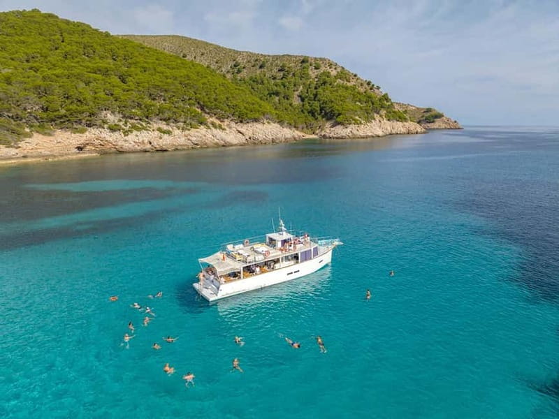 Cala Rajada: Boat Excursion with Drinks and Food - Buffet Lunch and Drinks Included: The Best Kind of No-Decision Meal