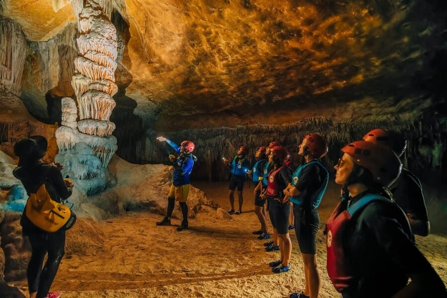 Cala Varques: Guided Sea Caves Kayak & Snorkeling Expedition - Meeting at Cala Romantica: Getting Oriented Without Stress