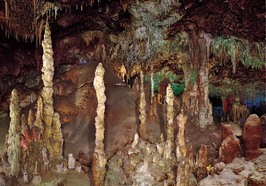 Caves of Hams Tour with Blue Cave & Audiovisual Experience - Classic Caves of Hams: stalactites, stalagmites, and a 10-million-year timeline