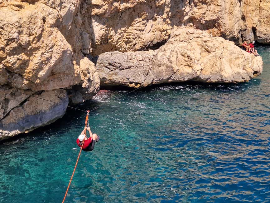 Coasteering South - Coasteering South: adrenaline with a coaching plan