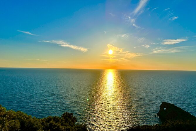 DAY TOUR or SUNSET TOUR Port de Sóller, Sóller & Valldemossa - From Palma by van: easy timing, tight group