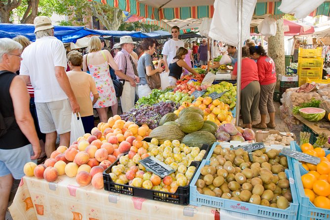 Discover Alcudia old town on a private walking tour - Carrer Major: turning the guide’s route into your tapas plan