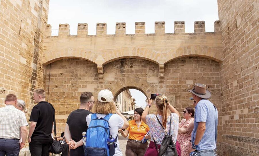 Discover Alcudia's Hidden Gems: Walking Tour of the Old Town - Alcudia Old Town streets: how the guide keeps you from wandering aimlessly