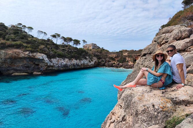 Discover Cala des Moro and S’Almunia the smart way - Guides make it better: Theo, Santiago, Nabil, and the rest of the lineup