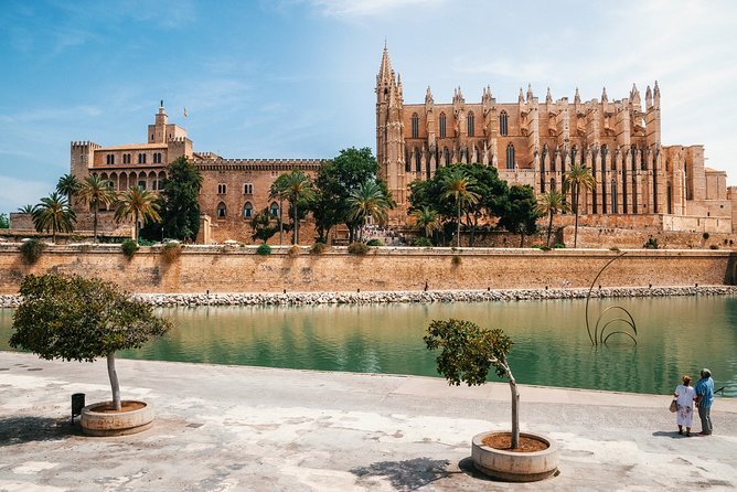 Discover the major cultural attractions of Palma De Mallorca on a Private Tour - Key highlights worth your attention
