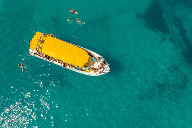 Enjoy crystal clear waters for 2 hours - Getting onto the boat: meeting point and what happens next