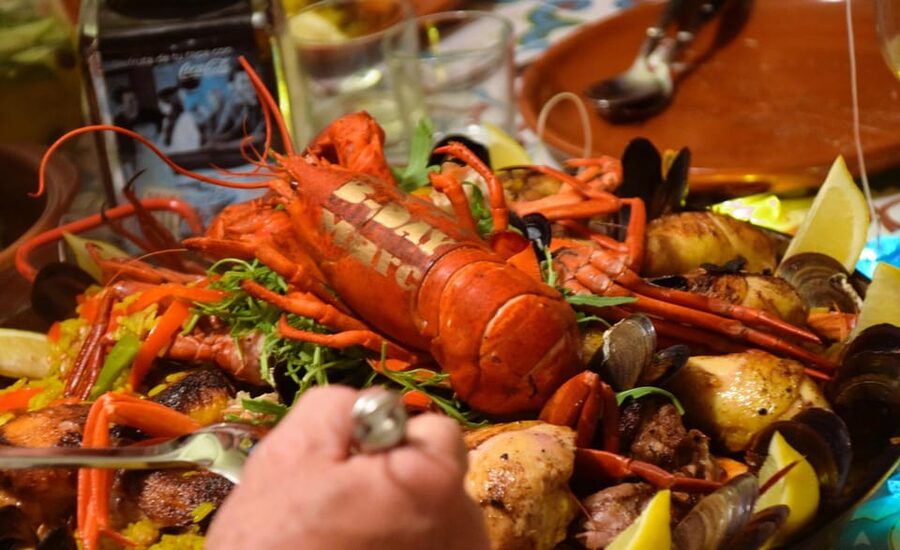 Exclusive Rooftop Paella & Wine – Sunset Dining in Palma - The menu from starter to dessert: Mallorca flavors with a sweet finish