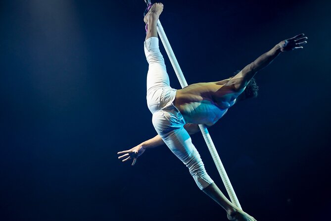 EXHIBIT - Acrobatics, Dance & Art - First impression at House of Son Amar: class before the choreography