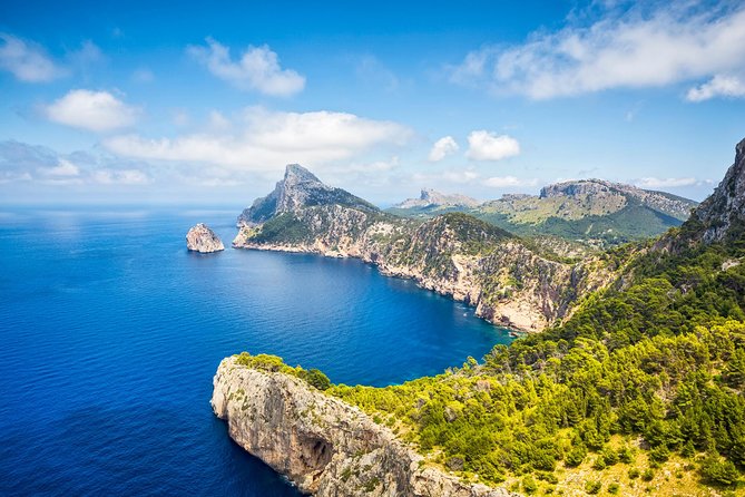 Explore Mallorca in Your Own Formula One Car - Palma de Mallorca Port Break: A Short, Sweet Reset