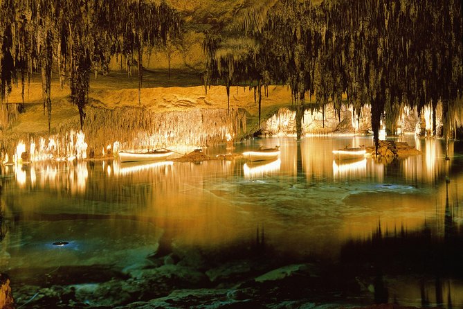 Explore Mallorca: Majorica Pearl Shop and Caves of Drach - Cuevas del Drach: wet steps, Lake Martel, and the concert moment