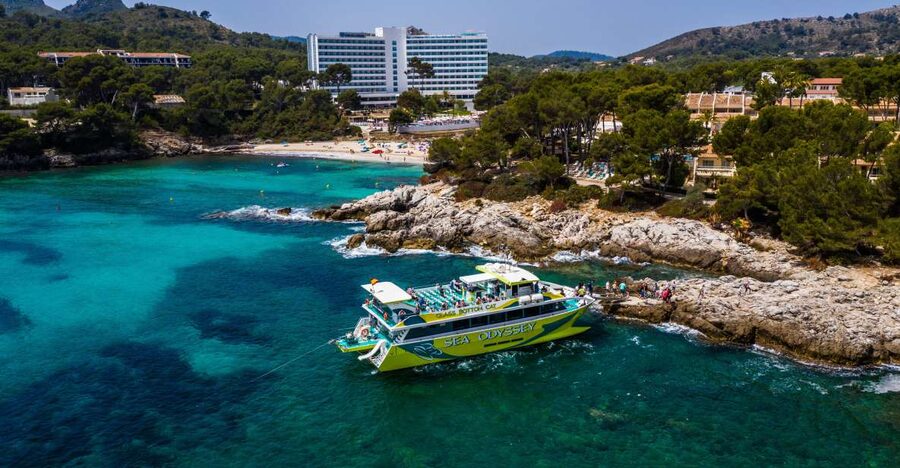 Font de Sa Cala: East Coast Glass-Bottomed Catamaran Tour - The glass-bottom catamaran: great idea, condition-dependent payoff