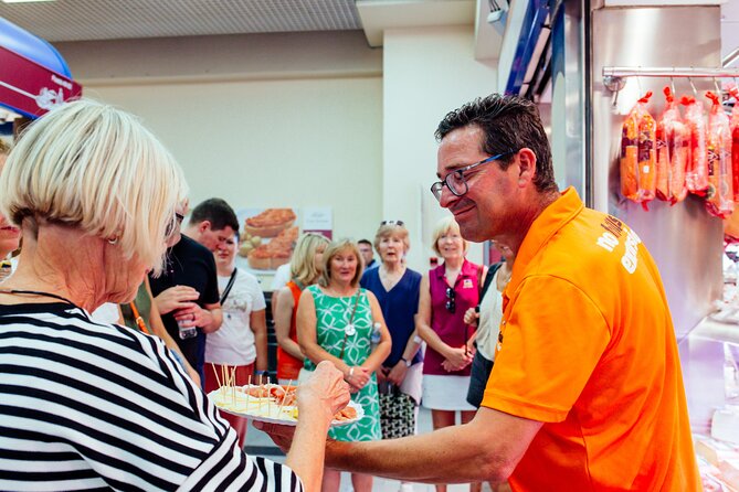 Food Tasting Walking Tour in Palma with a Local - Old Town Stops: Seeing Palma Like a Local Food Person