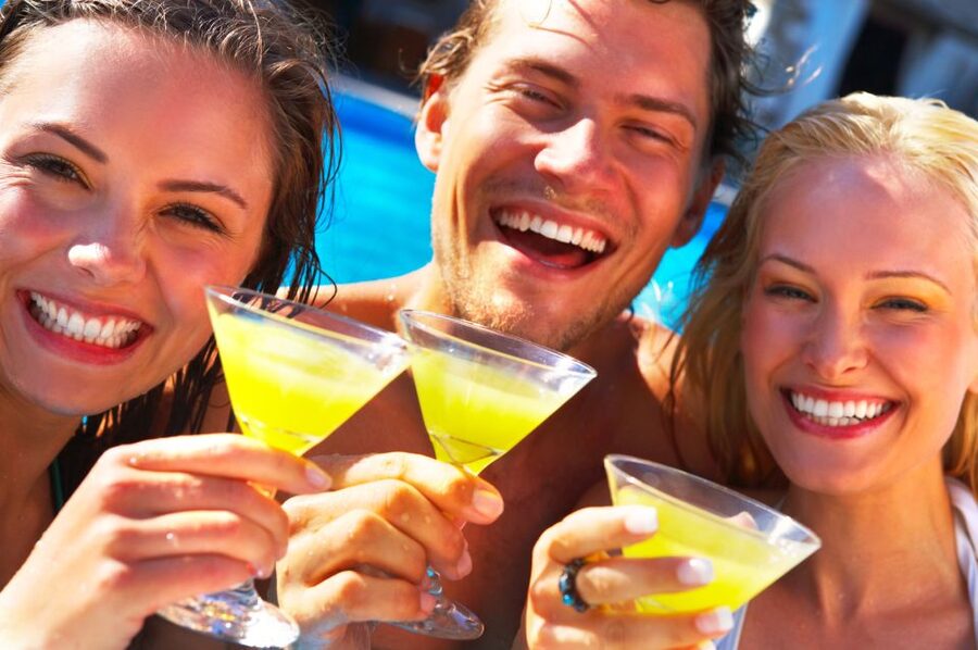 From Can Picafort: Ballermann Night Tour by Bus - Your Free Time Plan: Megapark, Discos, and Paradies Beach