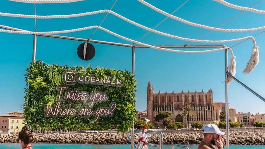 From Magaluf: Palma Bay Sightseeing Cruise with Live Music - Getting on board in Magaluf: what to plan for before you leave