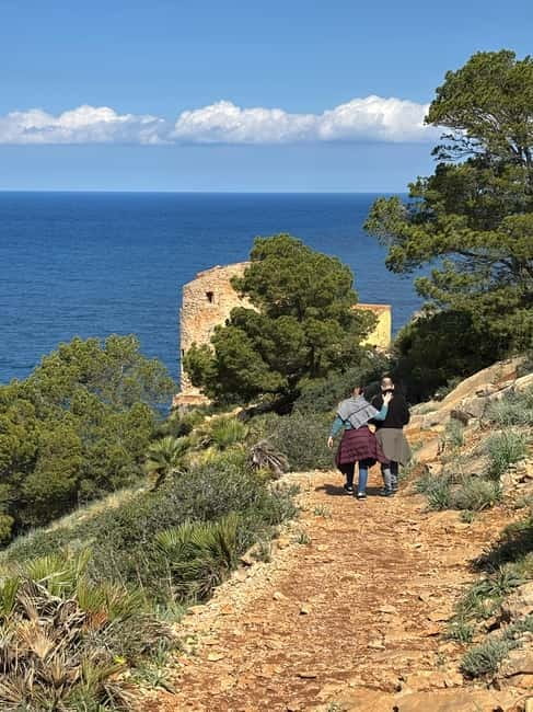 From Palma: Sierra de Tramuntana Hiking with small Picnic - How hard is it, really? Shoes, heights, and group pace