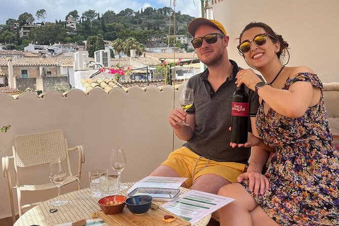 Gastronomic Wine Tasting Experience Guided by a Sommelier - The 2.5-hour rooftop format: small flight, big learning