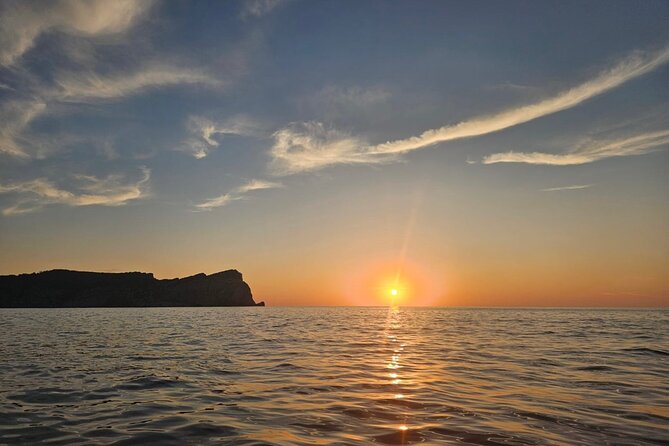 Guided Kayak Sunset Tour in Sant Elm with Picnic - Stop in Cala en Basset: the calm-water pause