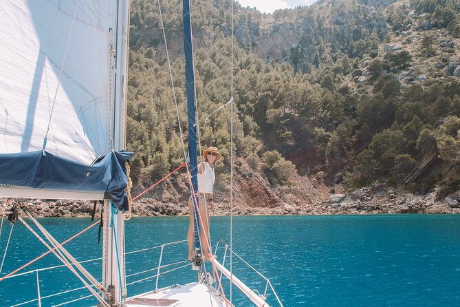 Half Day Private Sailing Tour along the Tramuntana Coast - Port de Sóller Meeting Point and What the First 30 Minutes Feel Like