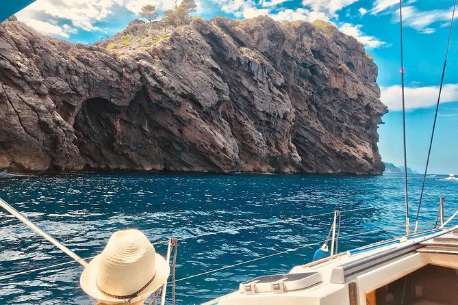 Half Day Sailing Excursion along the Coast with Sunset - Private Sunset Sailing That Actually Feels Like a Treat