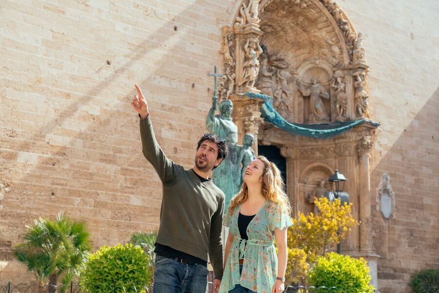 Highlights & Hidden Gems of Palma de Mallorca Private Tour - Off-the-main-path street moments that make Palma feel like Palma