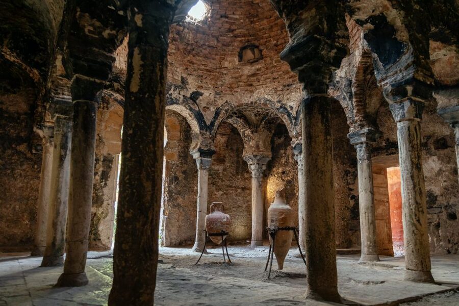Highlights & Hidden Gems of Palma de Mallorca Private Tour - How the tour avoids the crowd trap in Palma