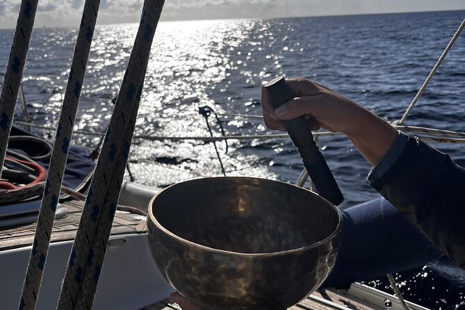 Holistic Day Charter Sailing boat ride - Snorkeling and paddle surfing: what you can realistically do